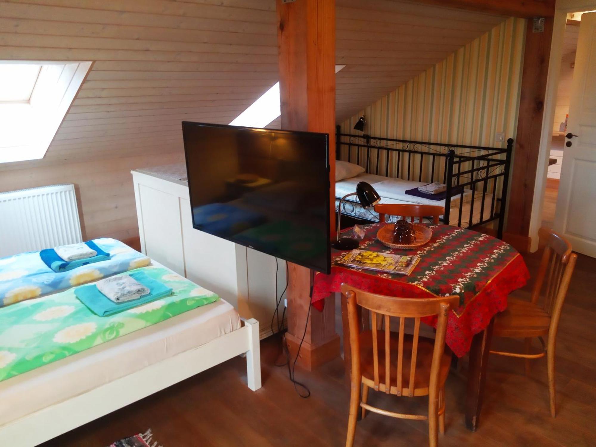 Senosios Geguzines Ukis Guest House Room photo